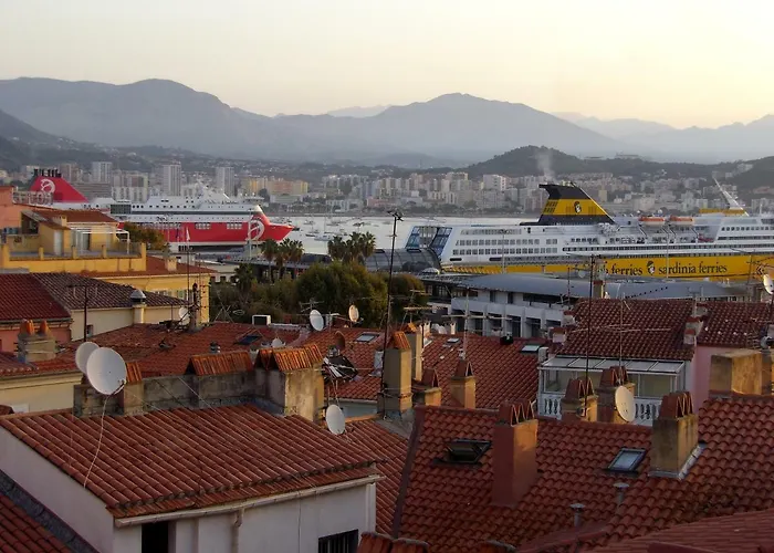 דירה Le Pigeonnier אז'אקסיו